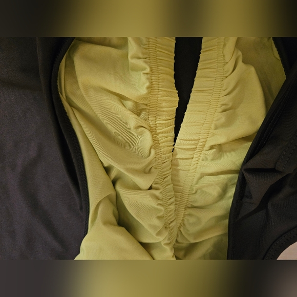 RBX Active Sz.L. Sleeveless Racer Back Top With built-in bra. - Picture 6 of 10